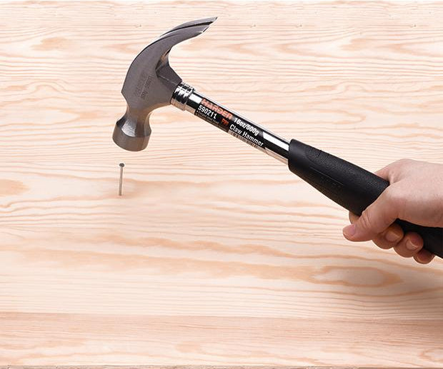 Martelo de Unha HARDEN com Cabo Tubular em Aço e Empunhadura Emborrachada – Modelos 250g e 450g